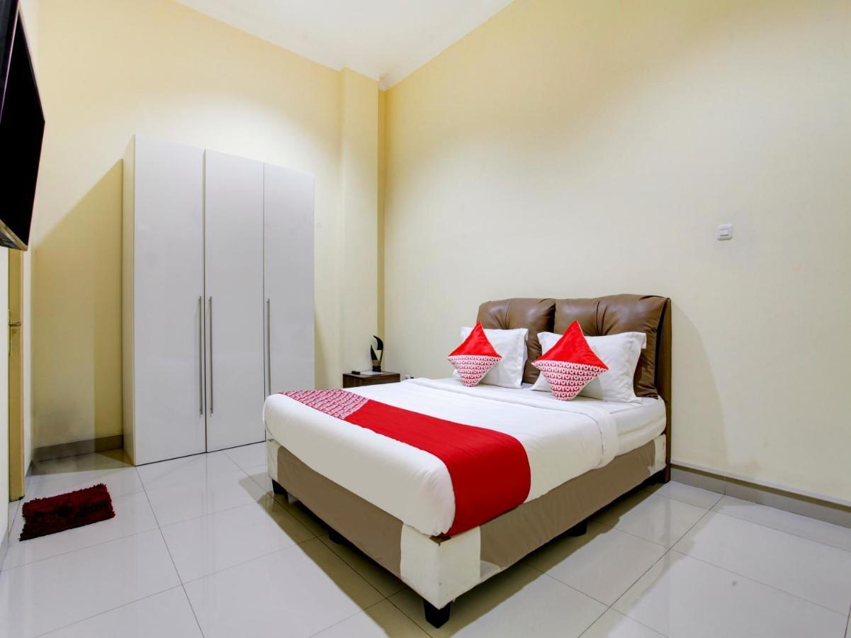 Oyo 90141 3A Syariah Hotel Jakarta Kültér fotó