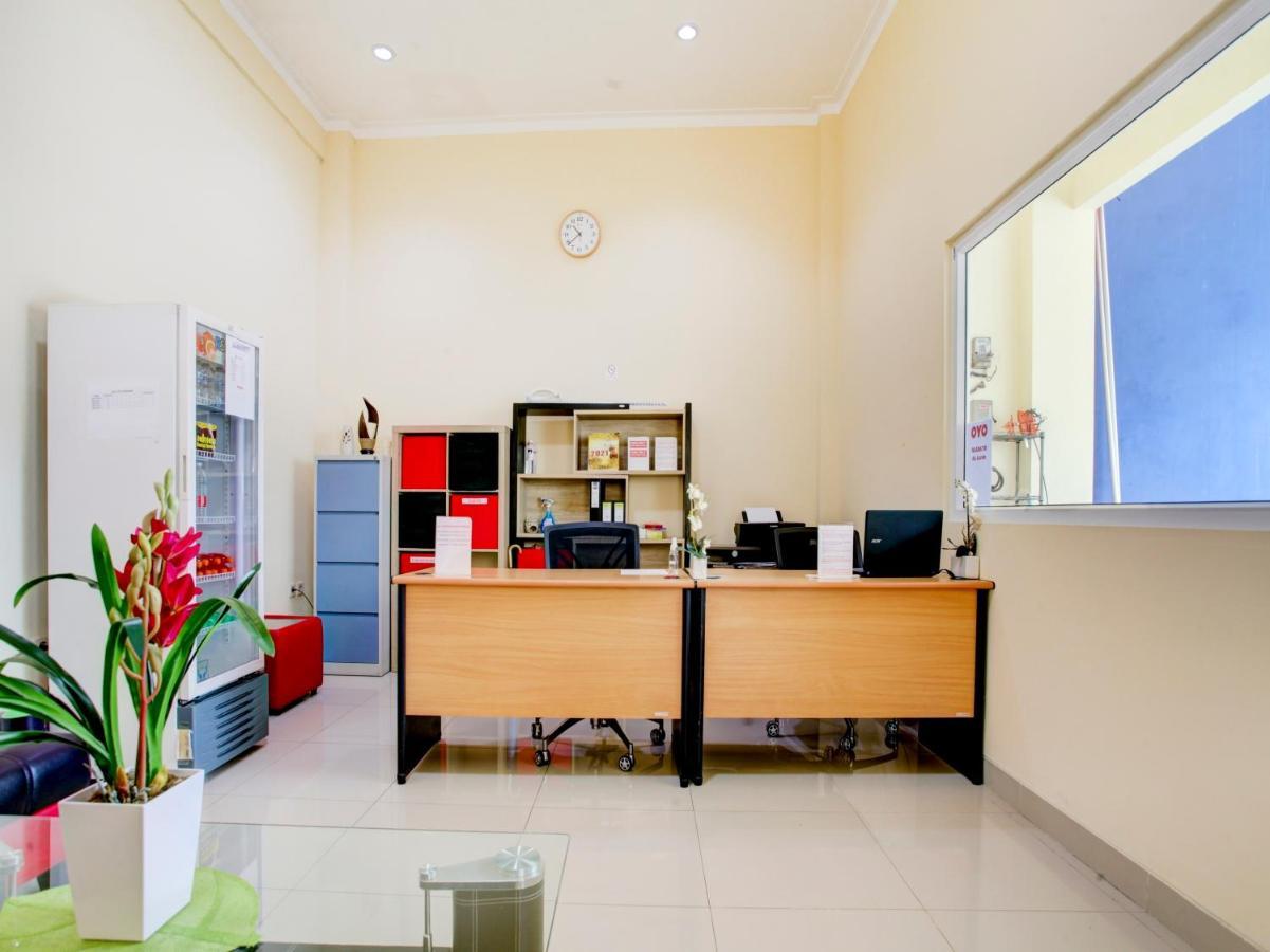 Oyo 90141 3A Syariah Hotel Jakarta Kültér fotó