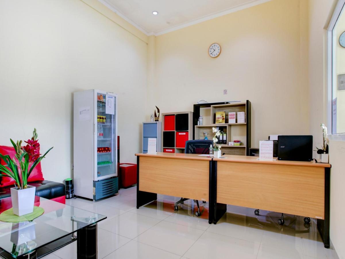 Oyo 90141 3A Syariah Hotel Jakarta Kültér fotó