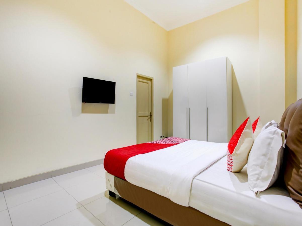 Oyo 90141 3A Syariah Hotel Jakarta Kültér fotó